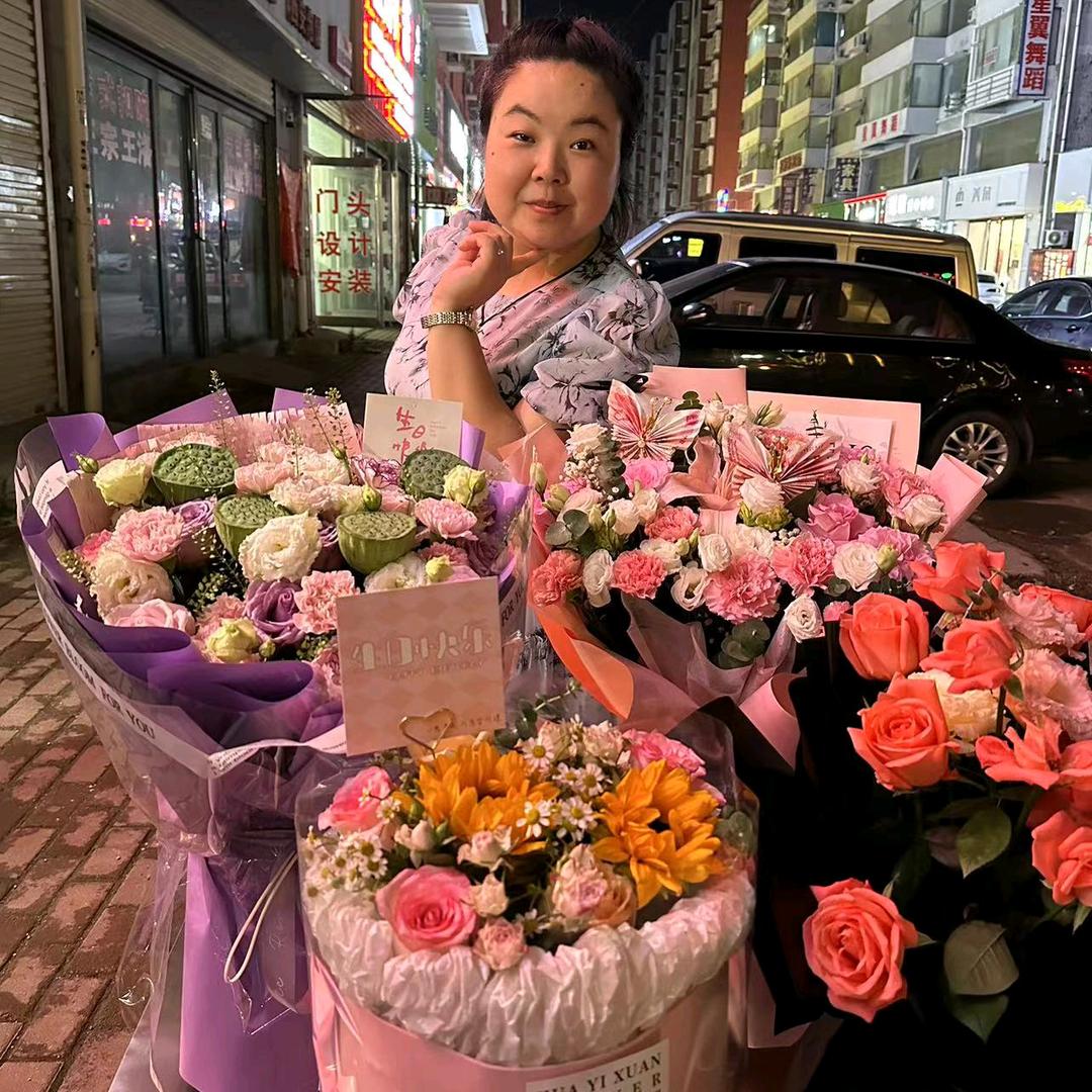 露露（言之有李）