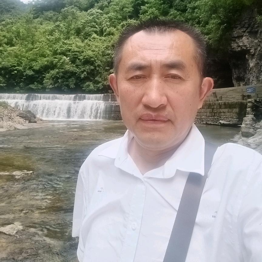 家旭纯高梁白酒小作坊