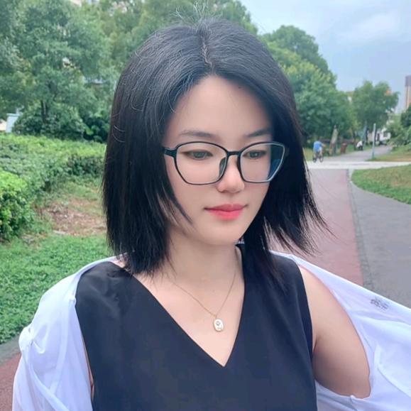 平舆阿茹（齐茹烟酒店）