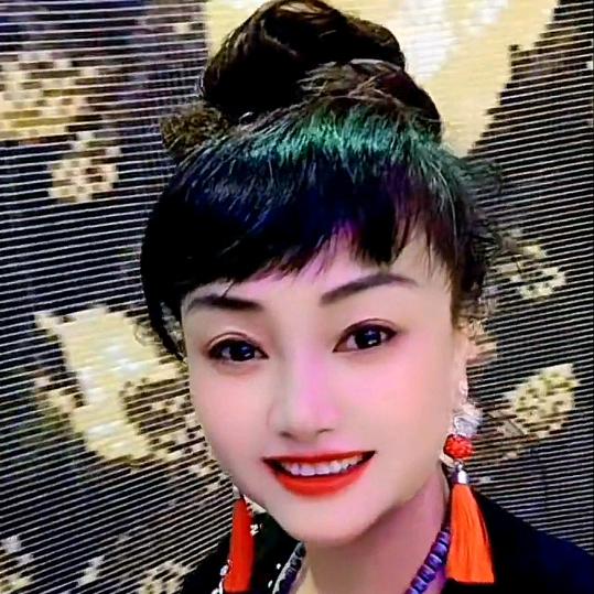 春城龙姑姑，（花仙子）