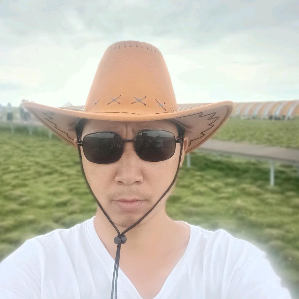 ༺漂'(ಡωಡ) 泊༻