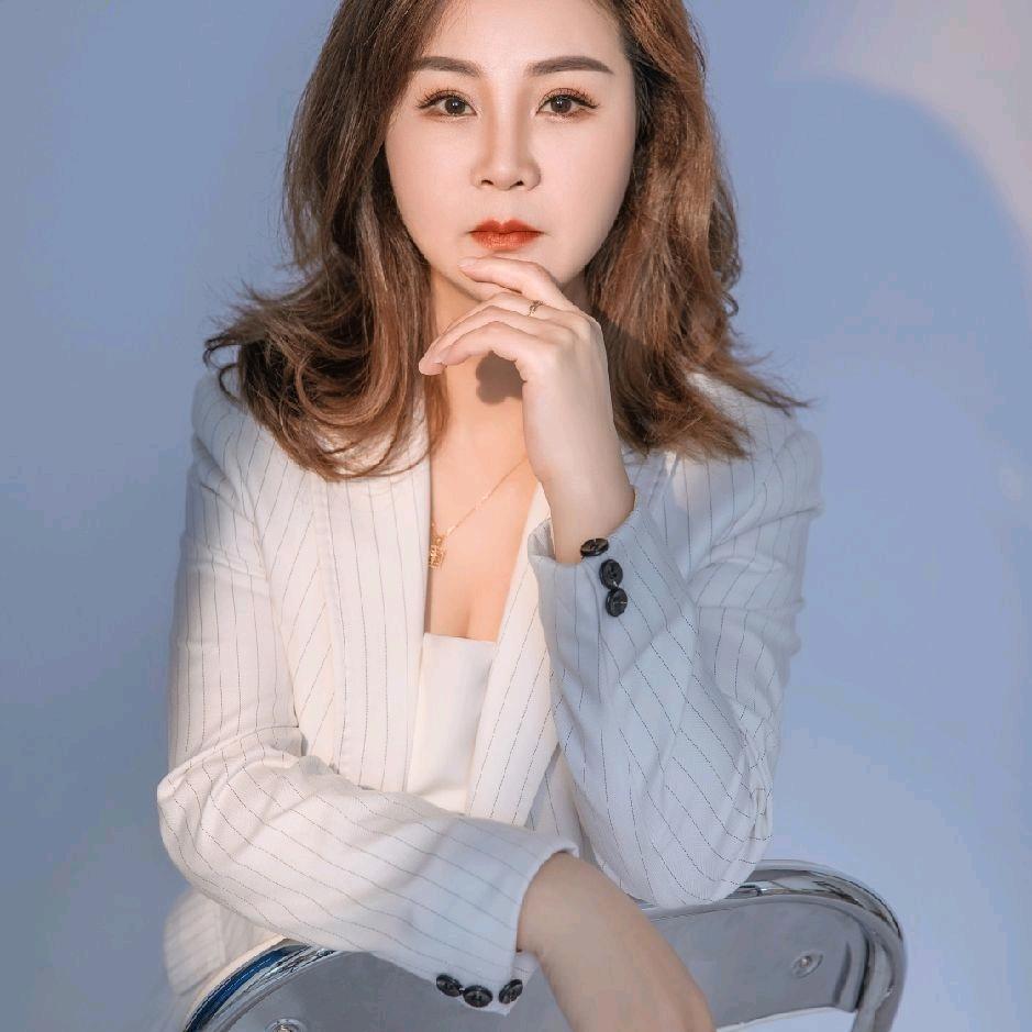 晗晗在恩施做美容养生