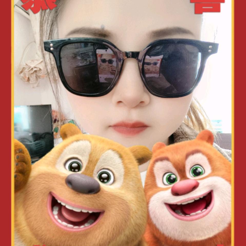多笑笑