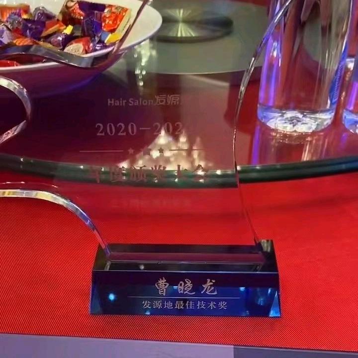 发源地索丝造型高级烫染师阿龙