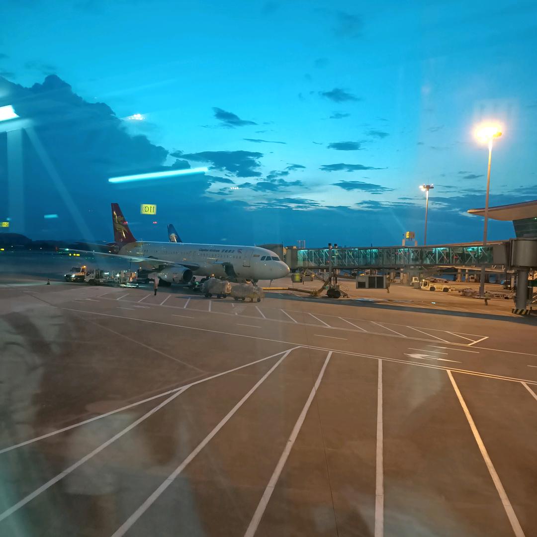 ℳ̶̶平安·喜樂 ᥫᩣ