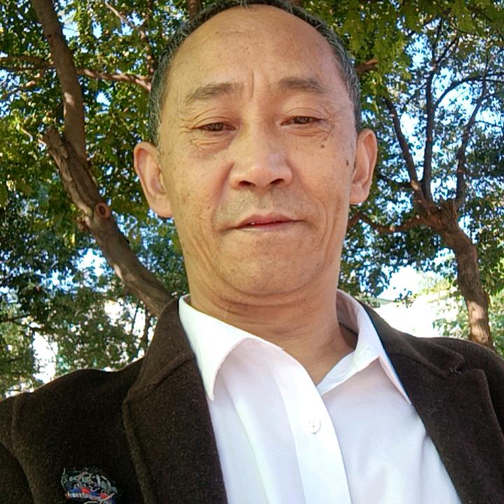 戴龙带你做家政服务