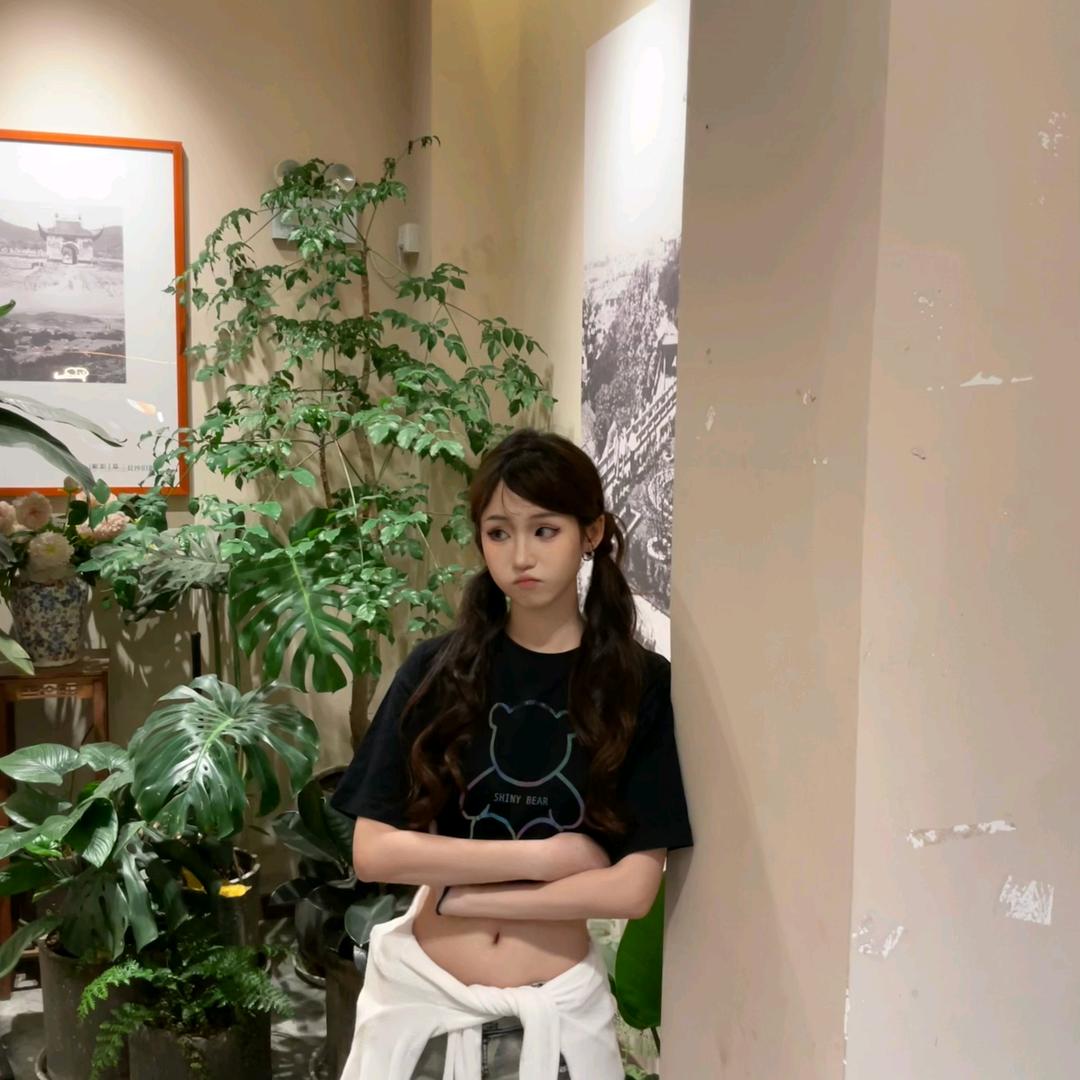 WeinaK匡匡