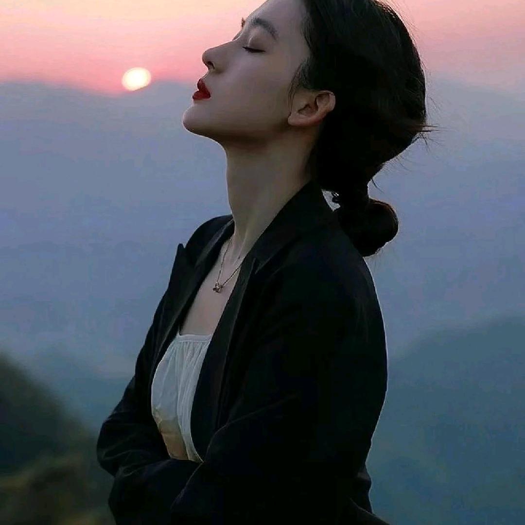 玥玥吖