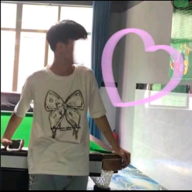 一笑而过。
