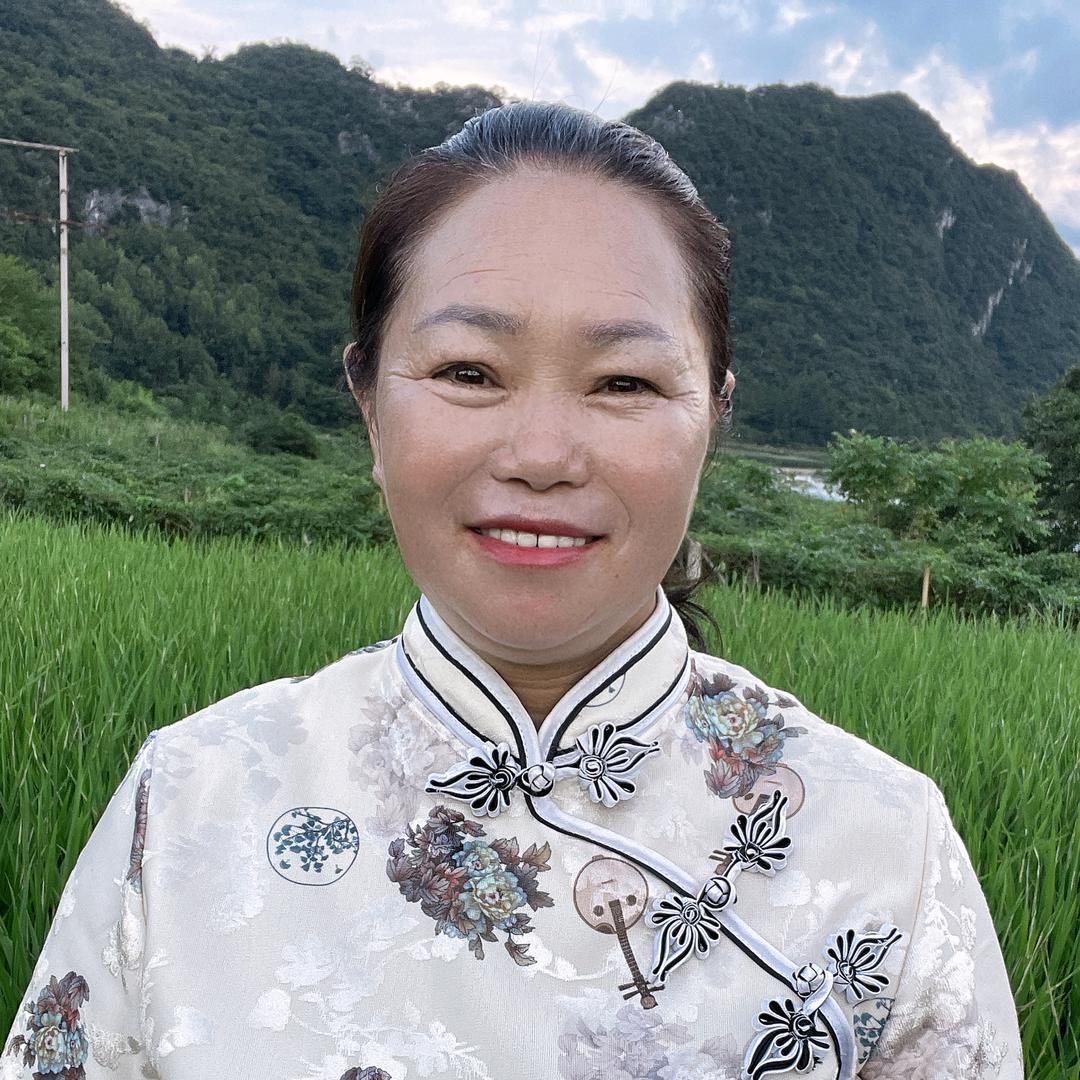 张艳