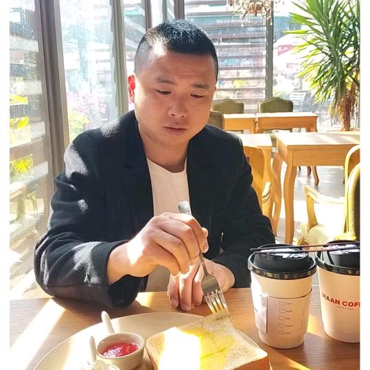 土特产快递小哥哥