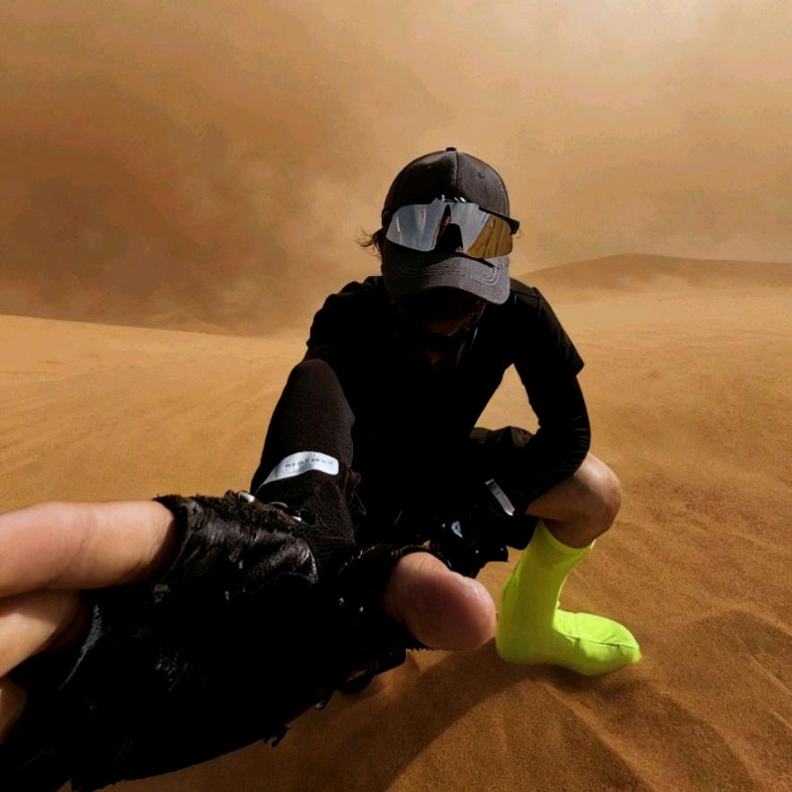 狂沙户外（腾格里沙漠徒步）