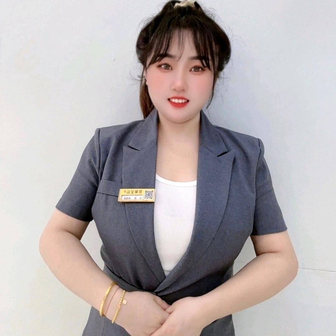 萃华金店长治万达 杨潇潇