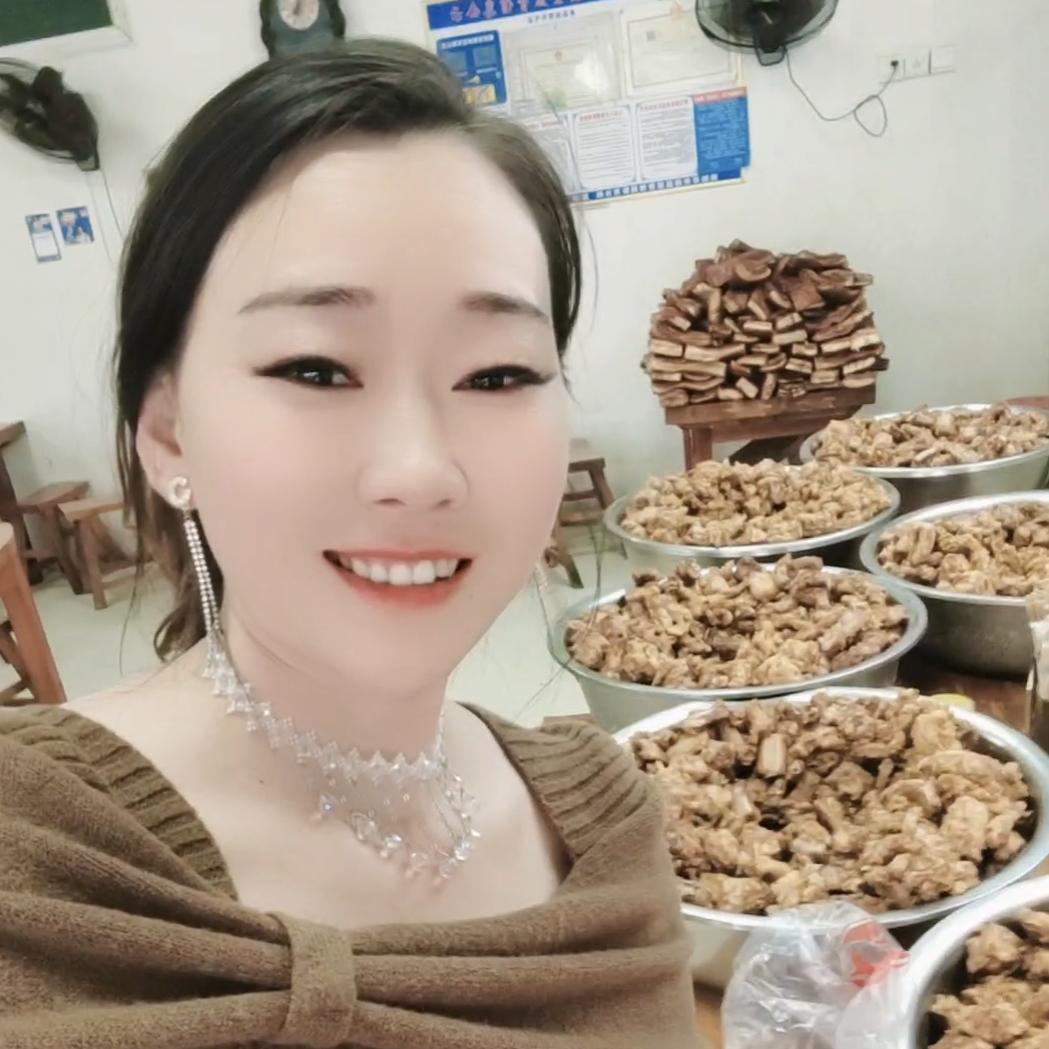 扣碗小姐姐
