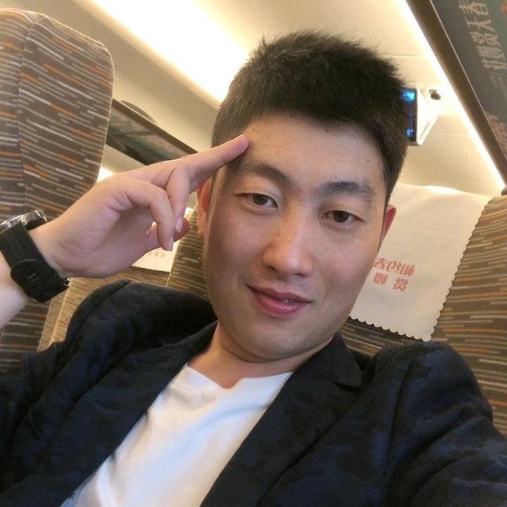嘚瑟小二