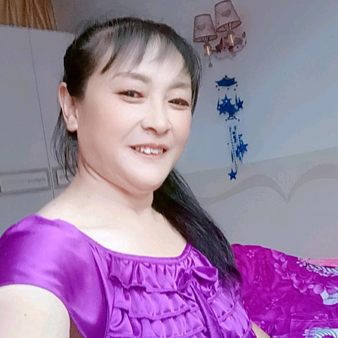 芳姐，每晚9点30半，新人上麦唱山歌