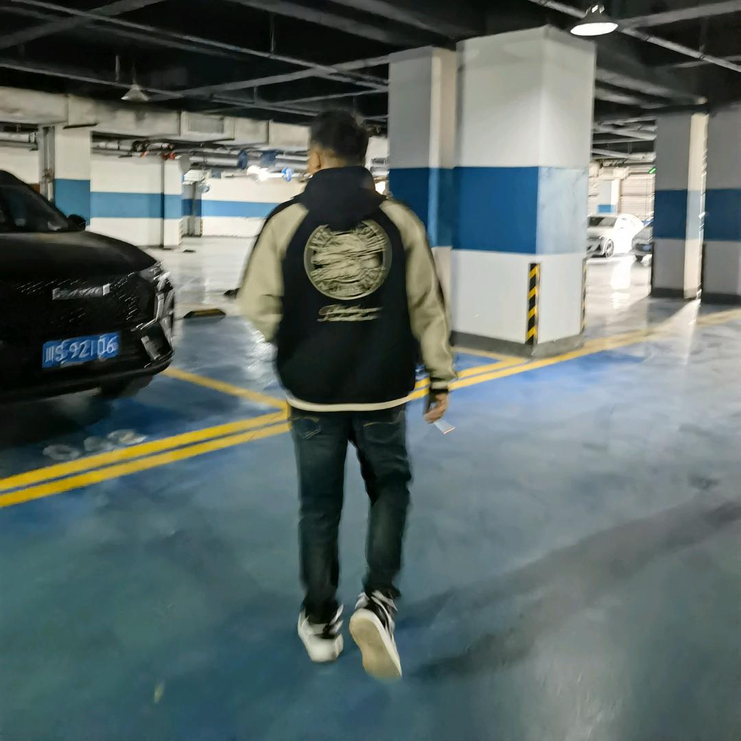 翻斗拖拉机
