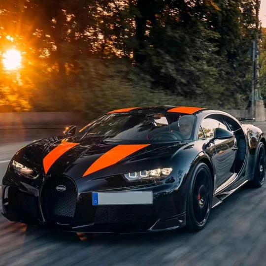 平安幸福一家人。