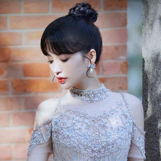 轻挽罗纱醉夕阳