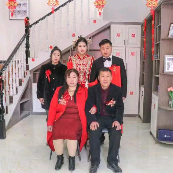 英姿飒爽美婷婷