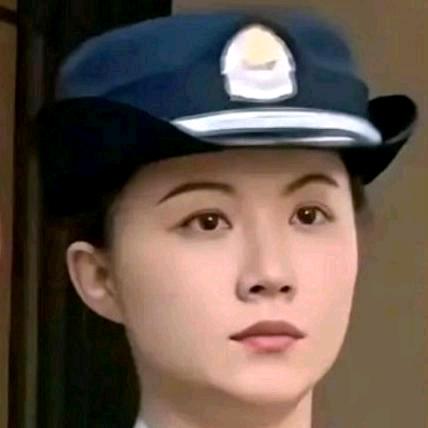 中国🇨🇳最美女保镖严月霞