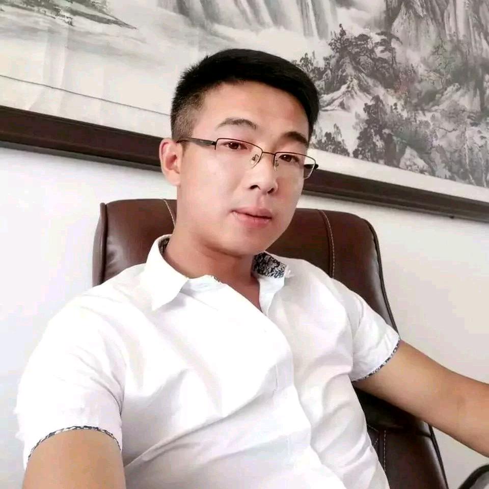 曲浩天-10分闲食品