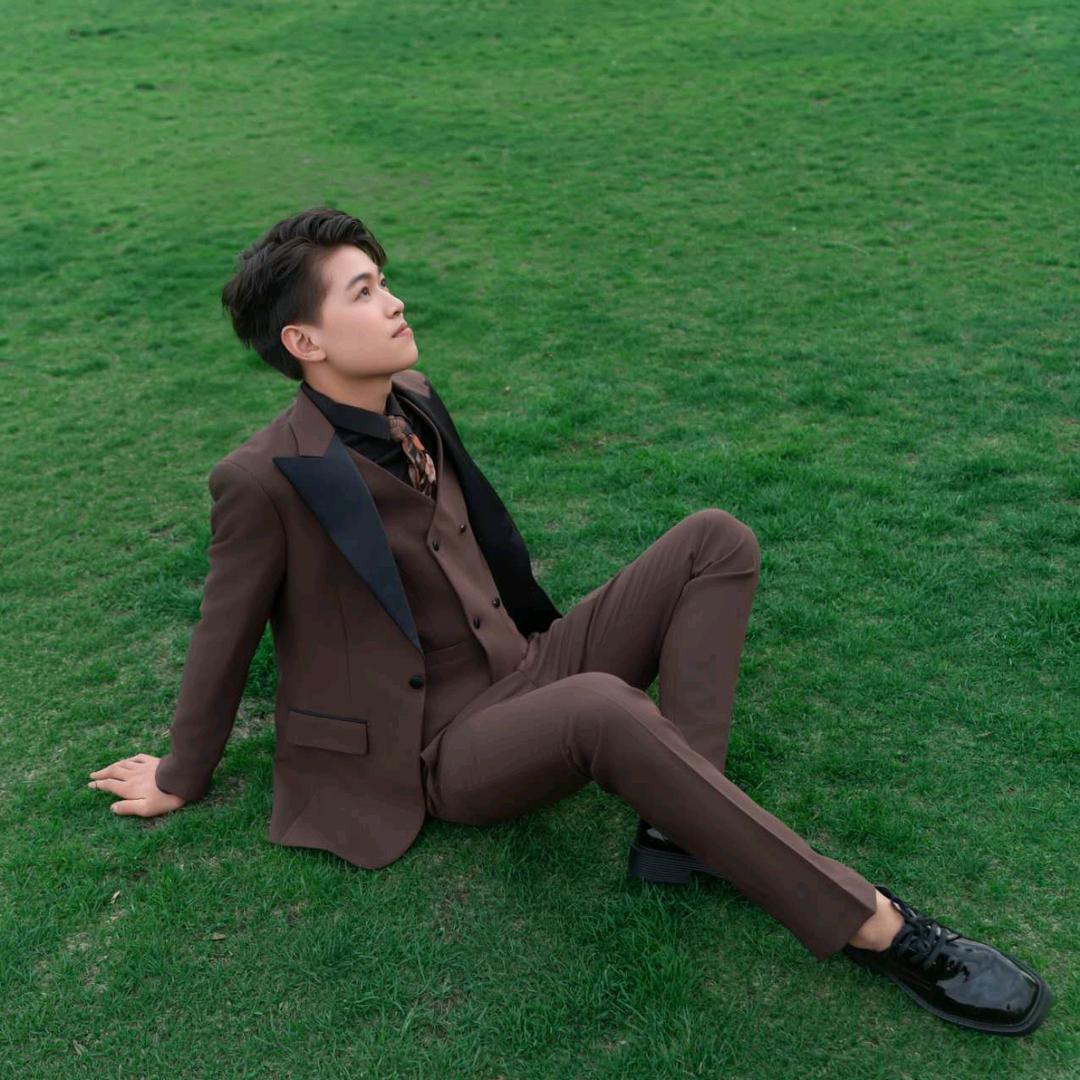 昭通畅爽KTV营销副总-雷涵