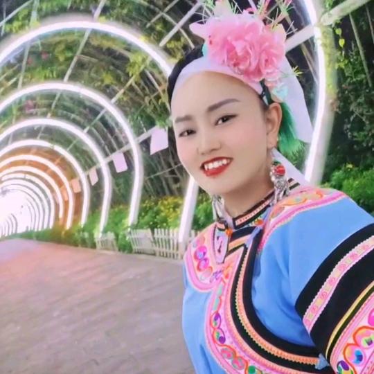 岑沫(姐)