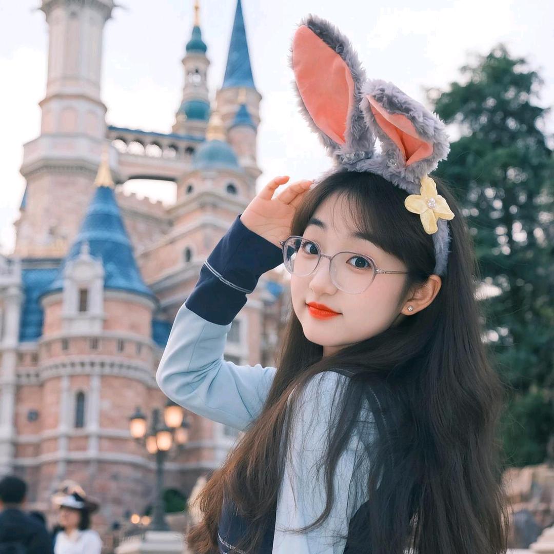 是小薇呀❤️💛💚