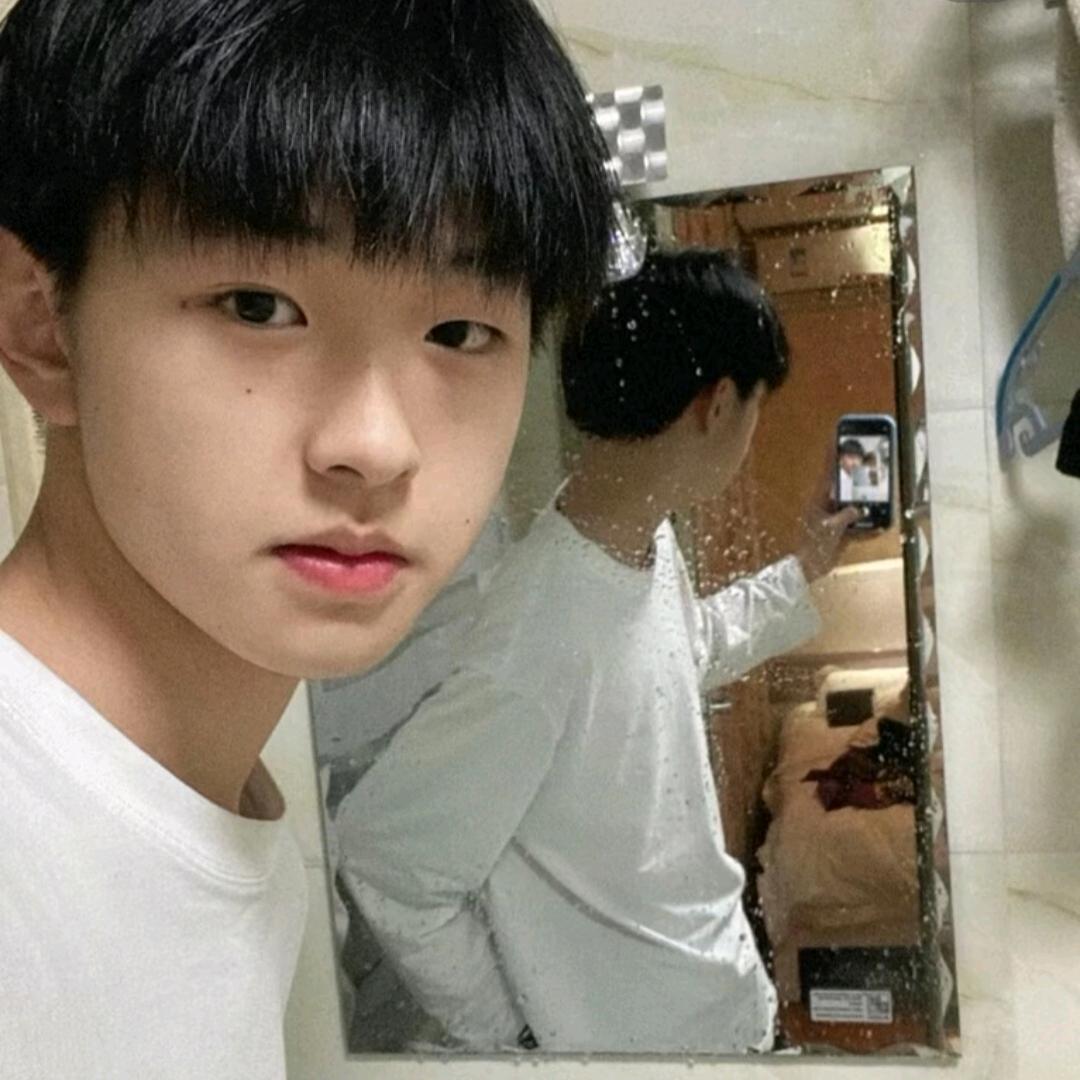 小哥哥