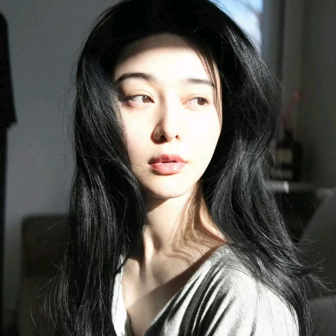 附中李知恩