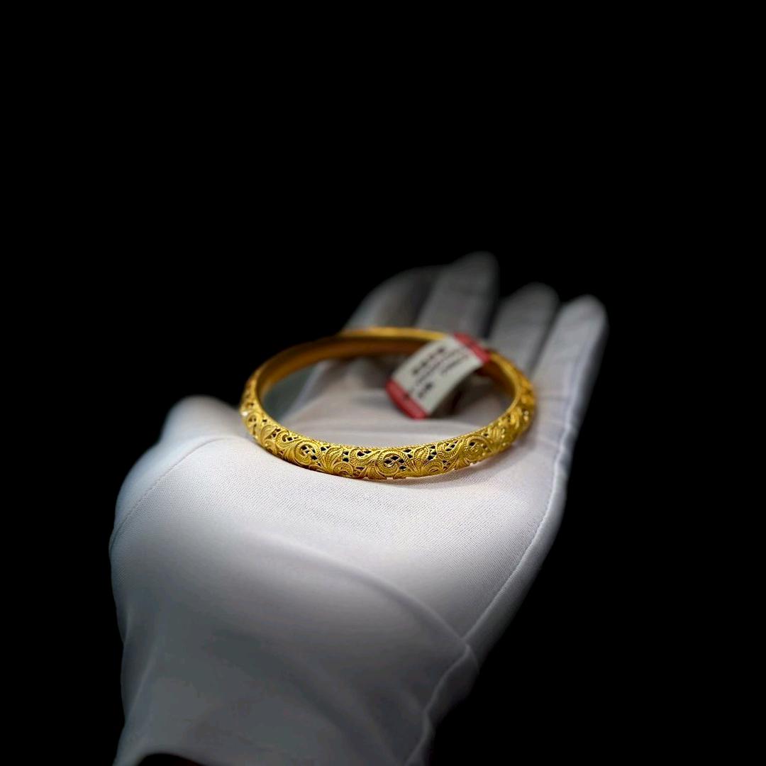 裕民喜欢金包银店员