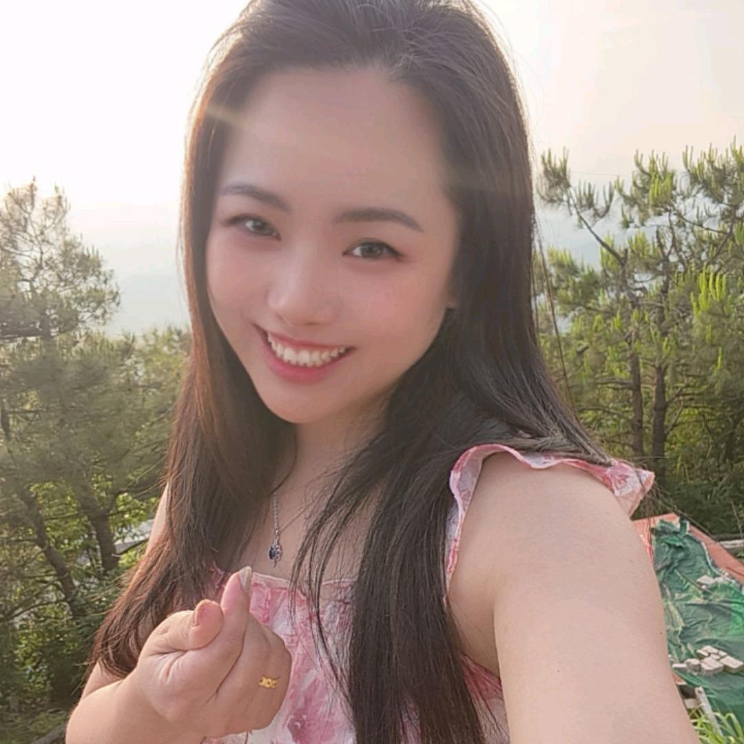 爱笑的予琳