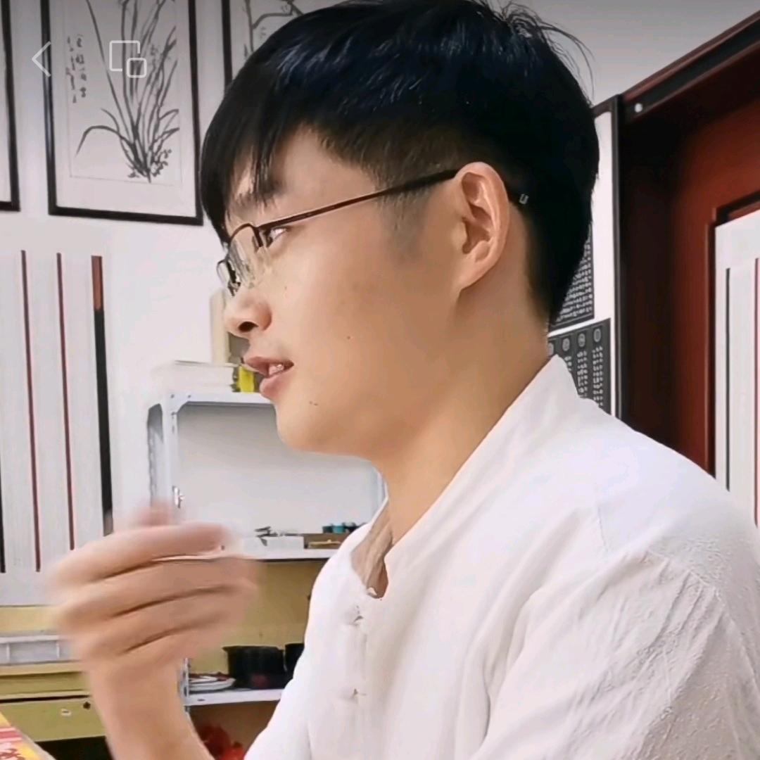 谭贵升（贵升书画院主）