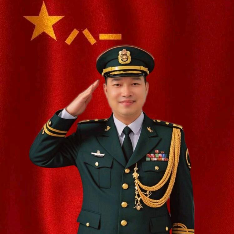 🇨🇳闪亮的军装🌟