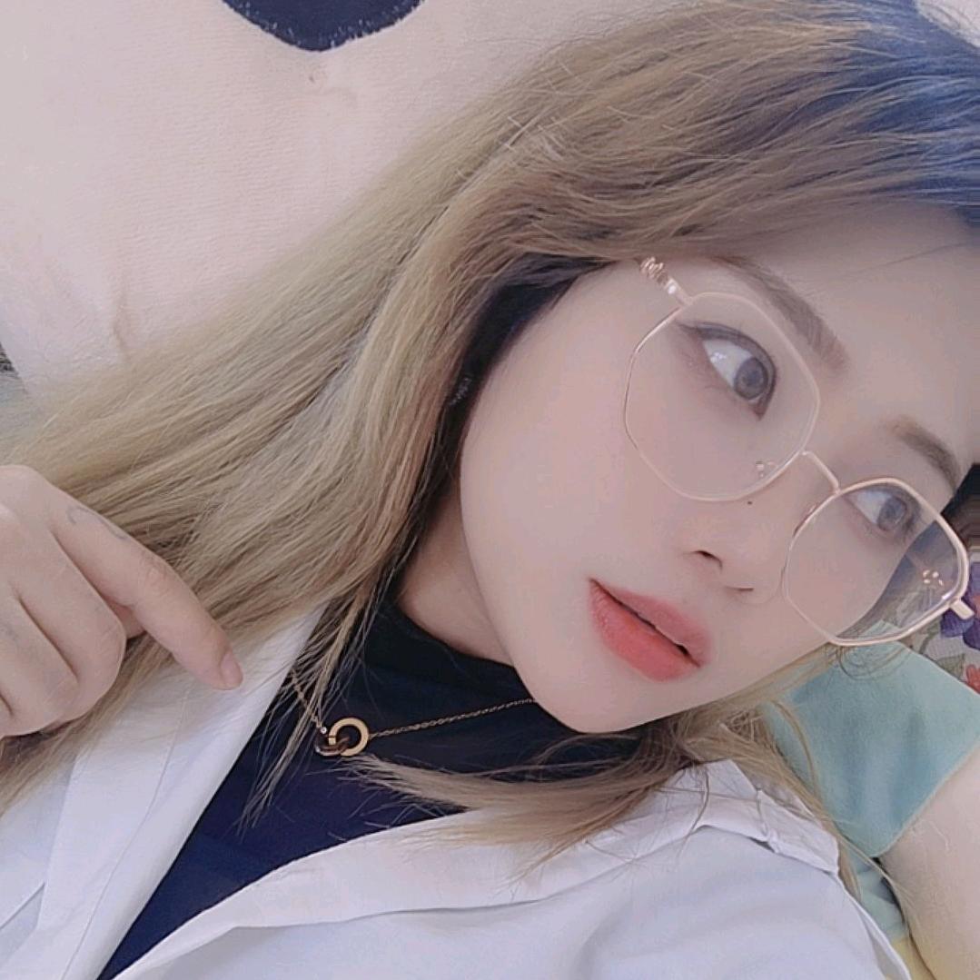 月亮里的啊妹