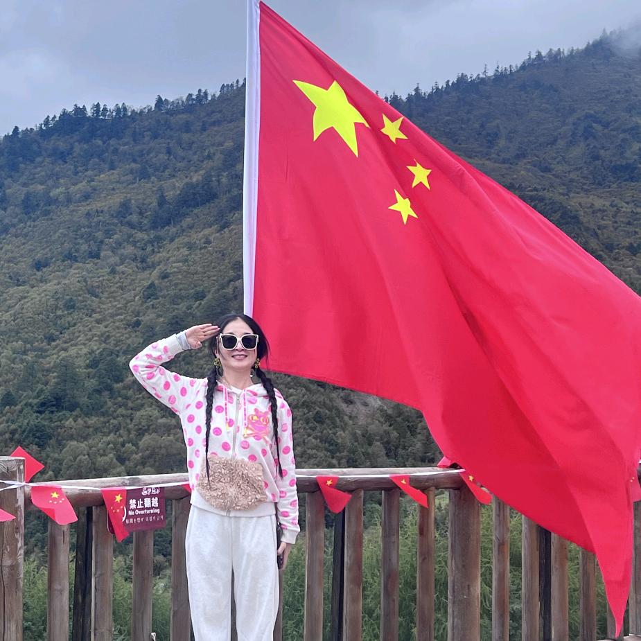 豆芽小姐