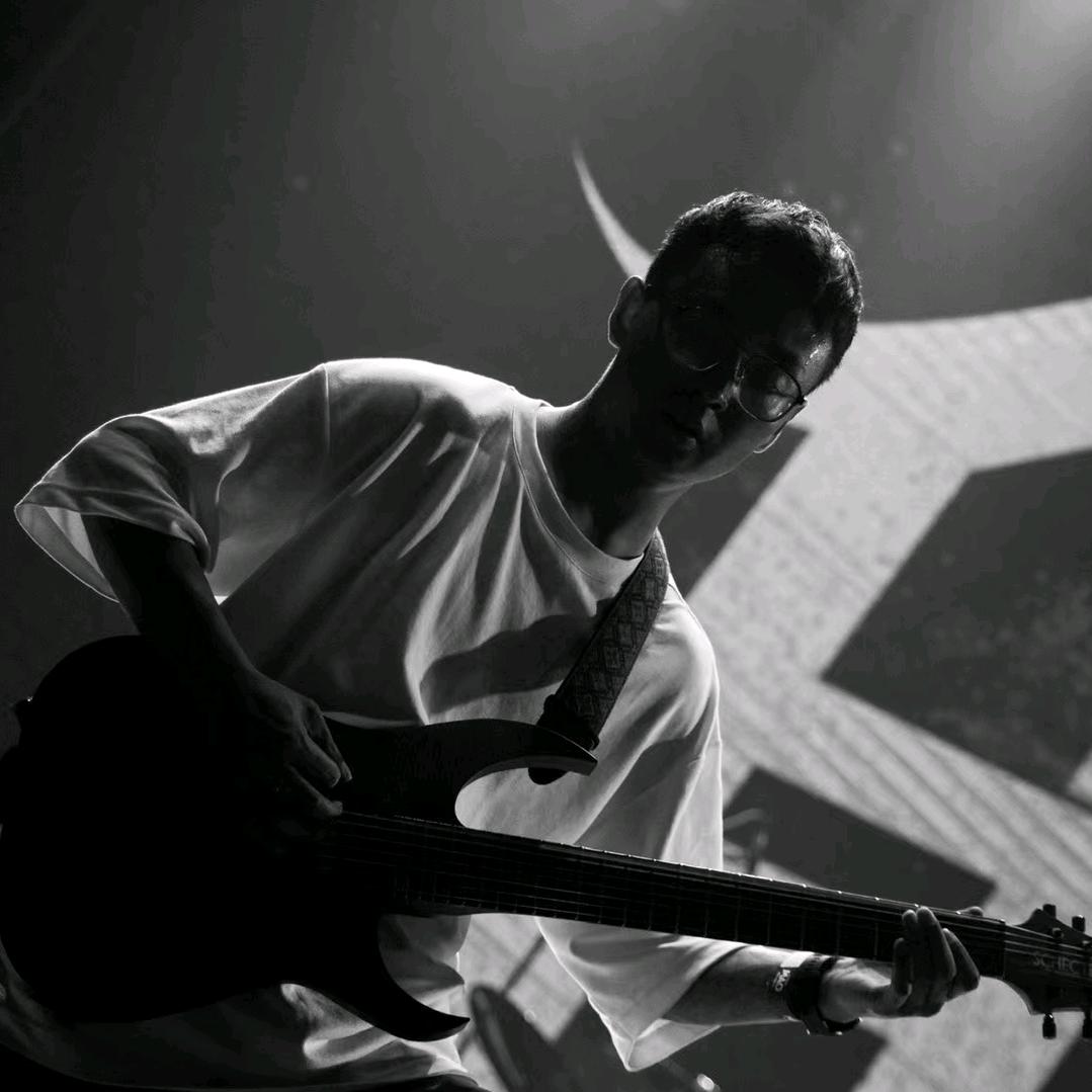 爱弹琴的赵克生