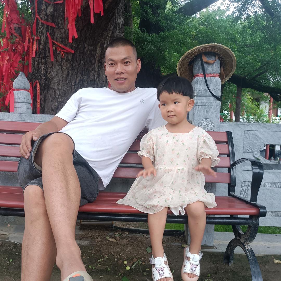 事事成功彩钢树脂瓦搭建