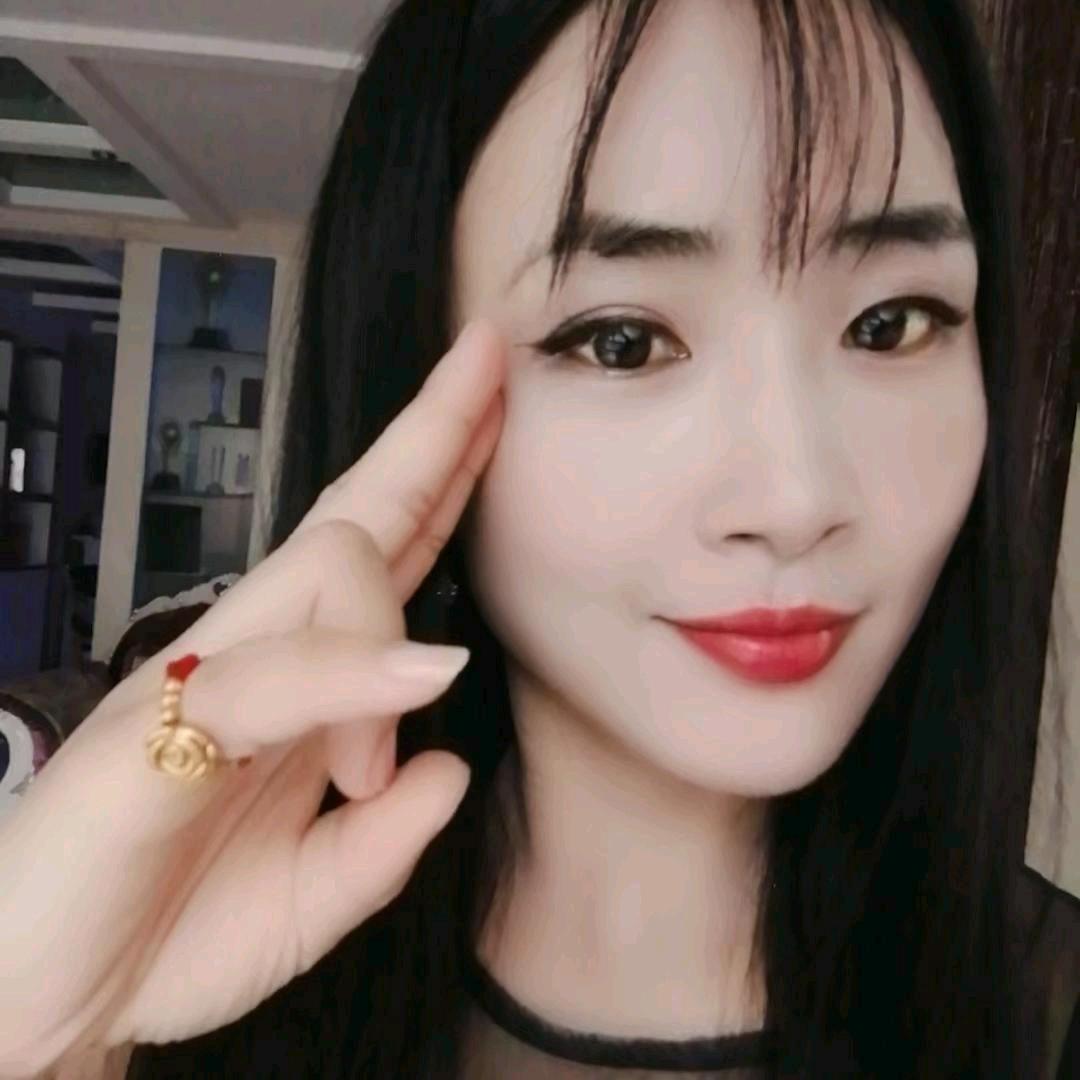 微微一笑，美业