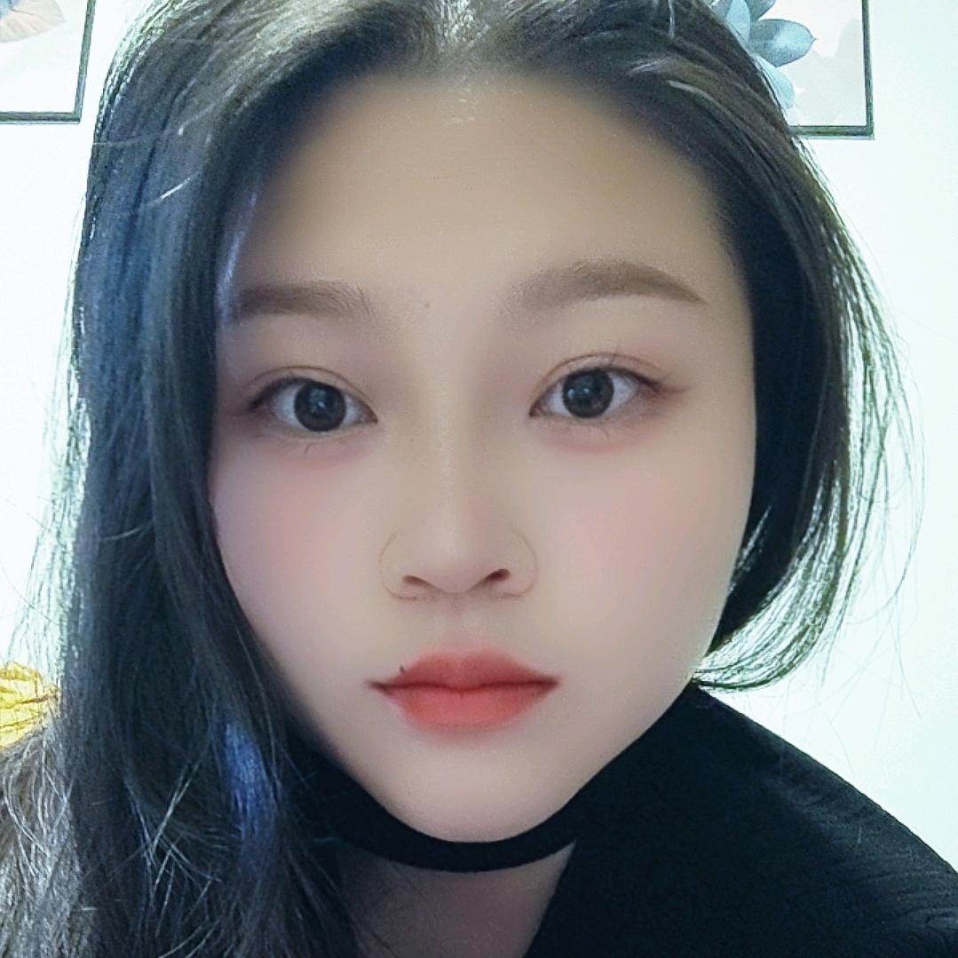爱笑何必哭👠