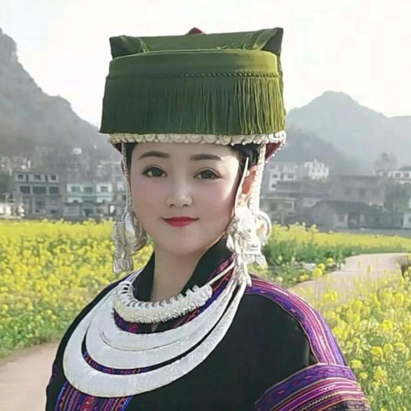 苗伊朵