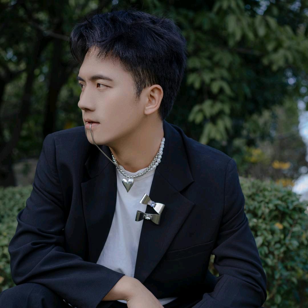 Nicholas阿乐。