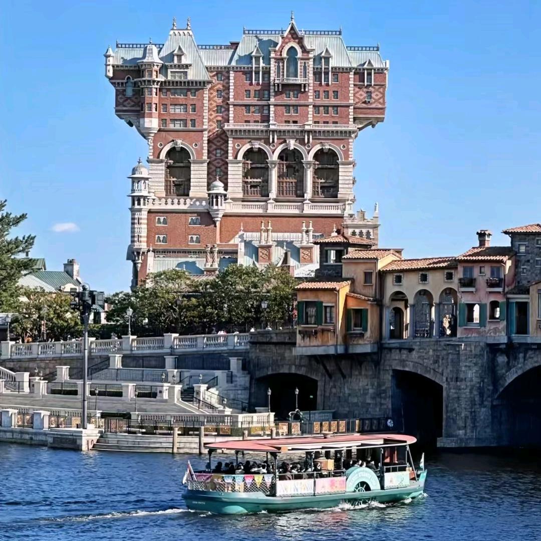 风和日丽，阳光明媚