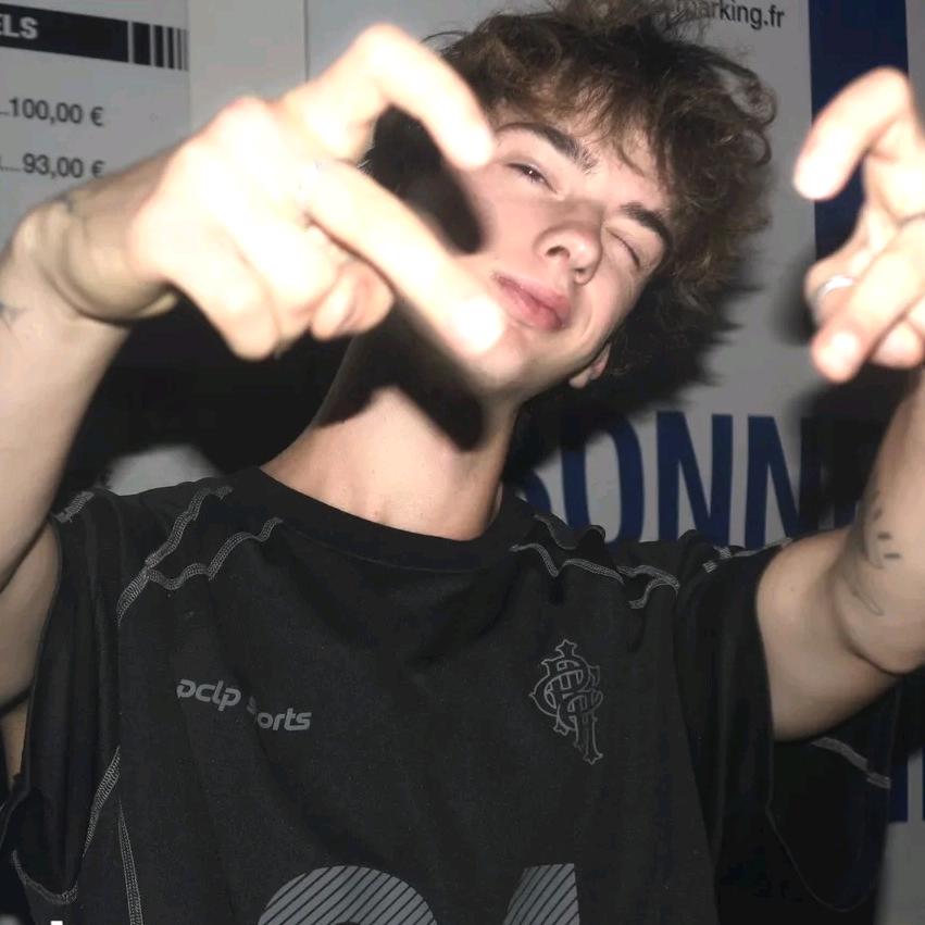 🚸嘉康扎西🦄