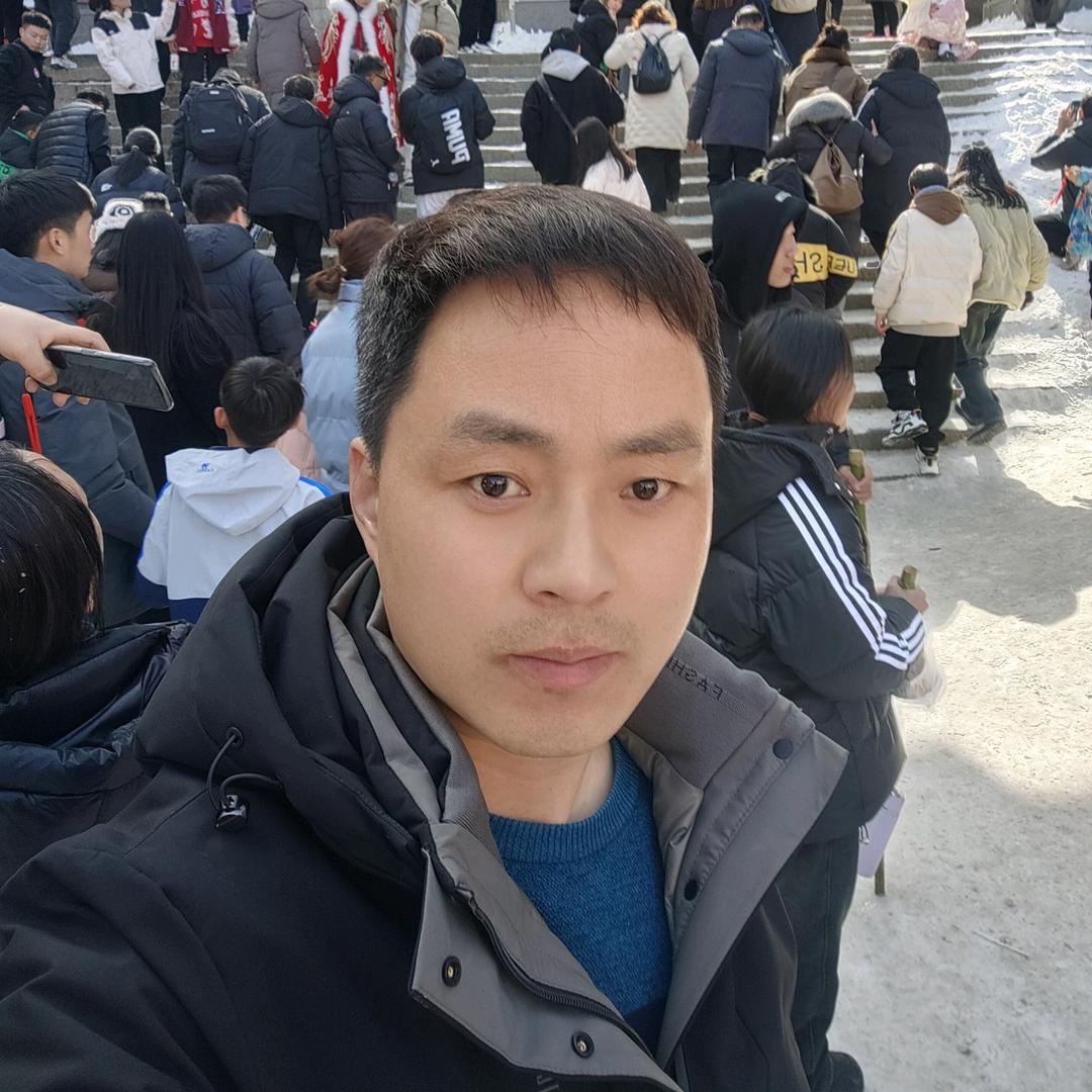 型材拉弯孙华岭