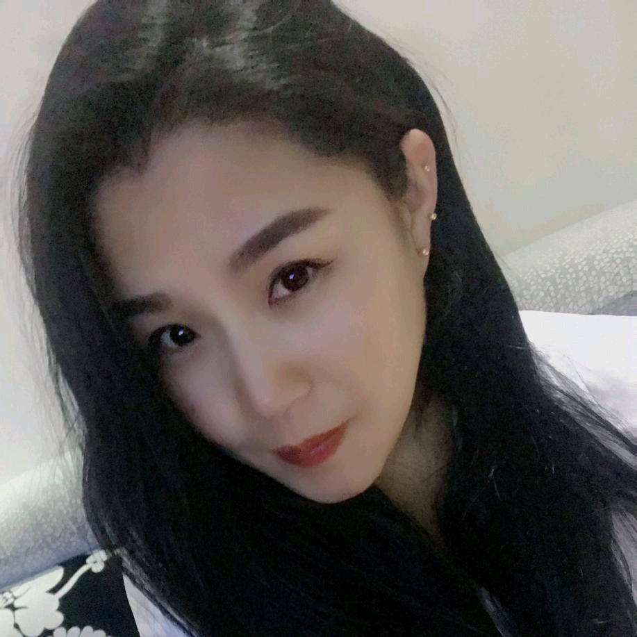 小鱼不吃大饼。