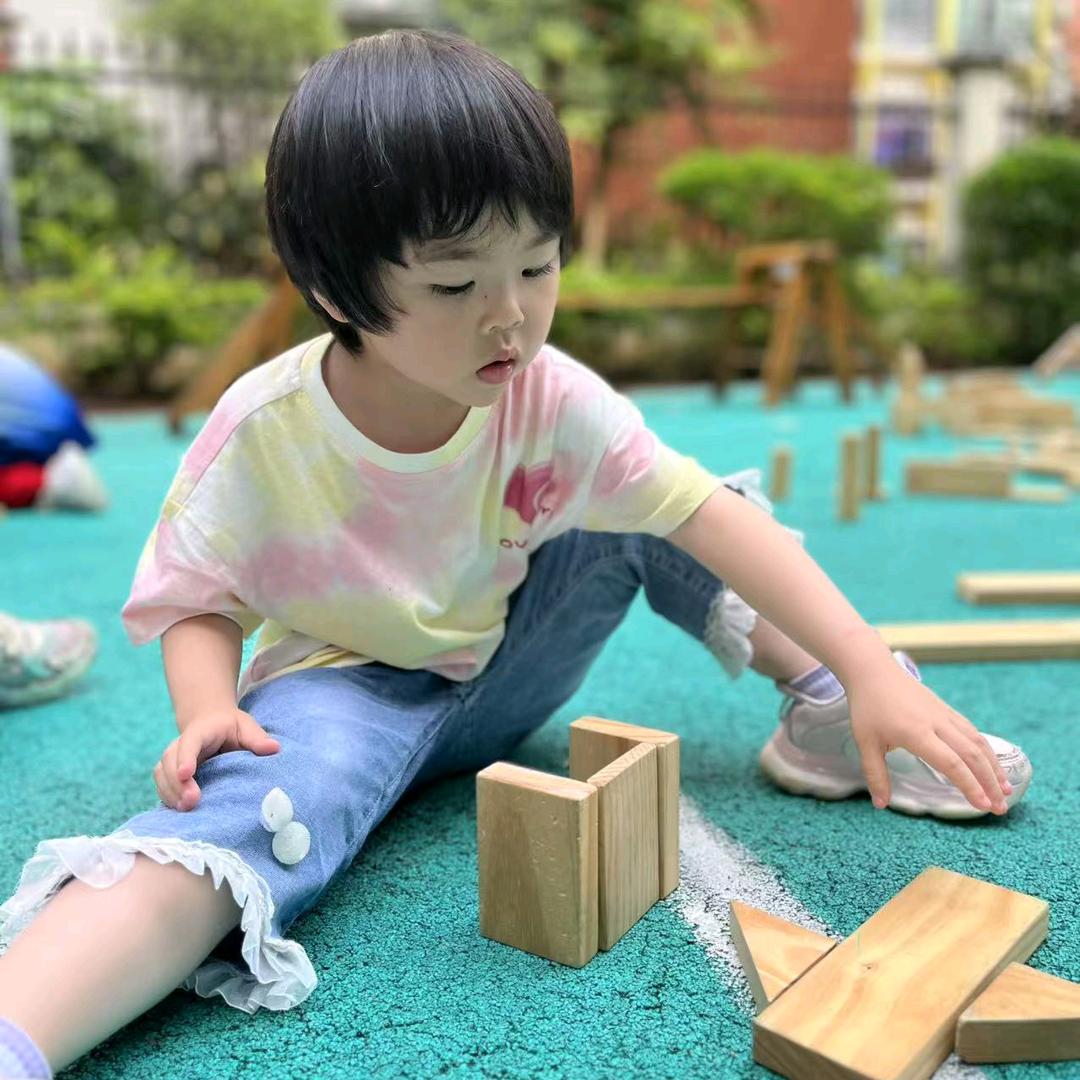 愿我们被岁月温柔以待