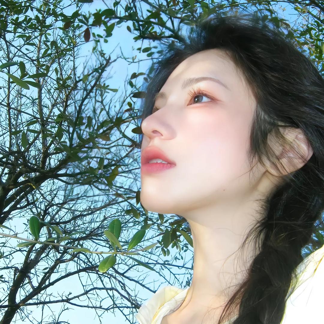 在花里inflower