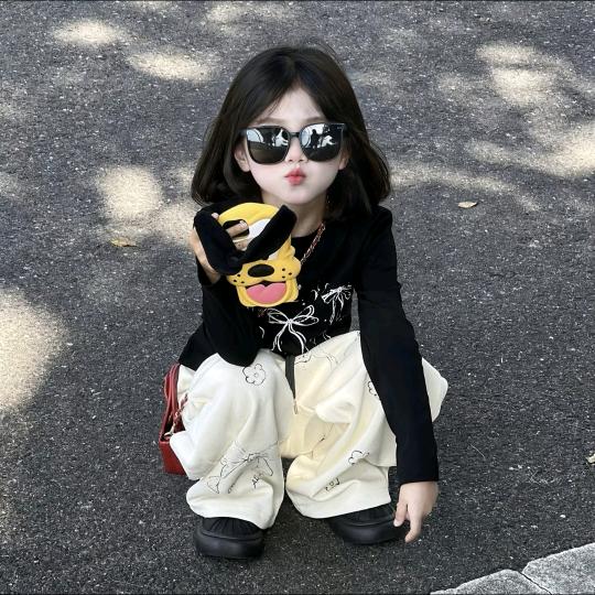 金子.